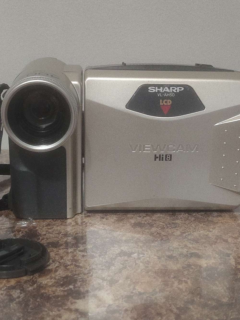 Sharp Viewcam VL-AH151U Hi8 8mm Camcorder Video Camera Tested Working